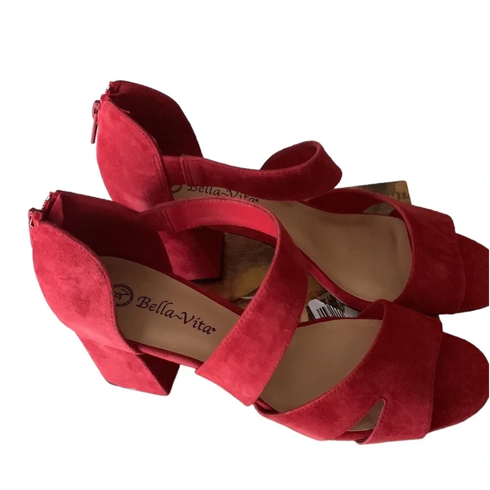 Bella Vita Korrine NWT  heeled sandal, red kidskin leather , size 10W
